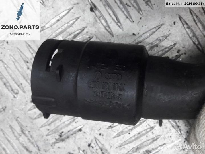 Патрубок радиатора 8d0121101k на Volkswagen Passat B5