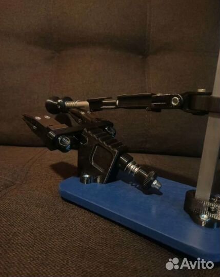 Точилка для ножей с поворотным механизмом