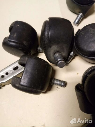 Колесо от стула, пятля мебельная