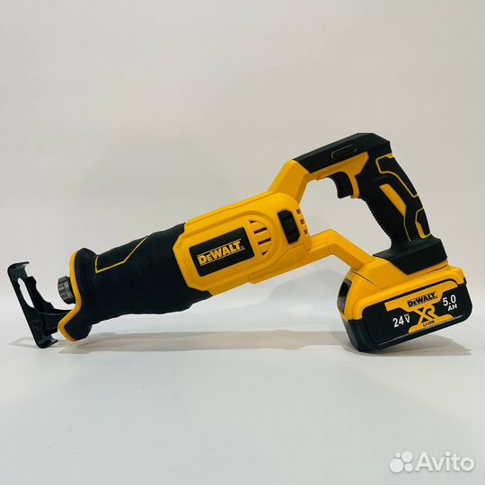 Аккумуляторная сабельная пила DeWalt