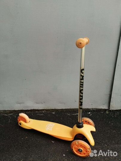 Самокат б/у. Полностью рабочий