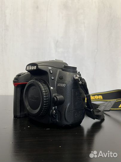 Nikon D7000 body