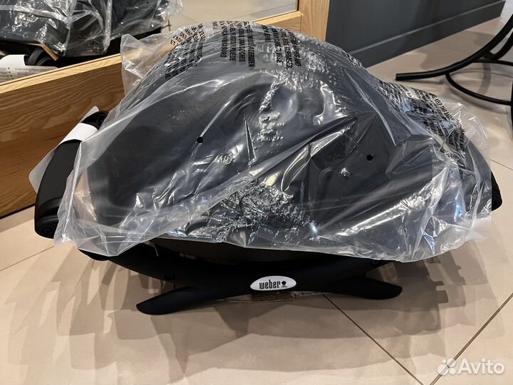 Гриль портативный Weber Q2200