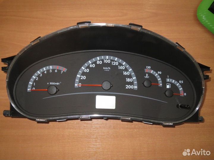 Щиток приборов priora 1