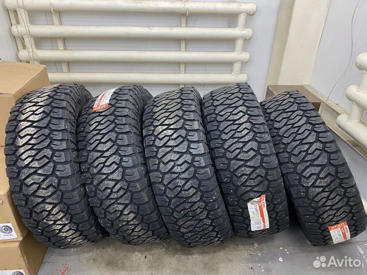Maxxis AT-811 Razr AT 285/55 R20 122S