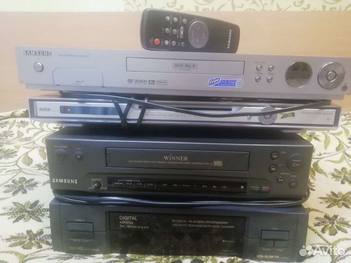 Видеомагнитофон DVD Плееры