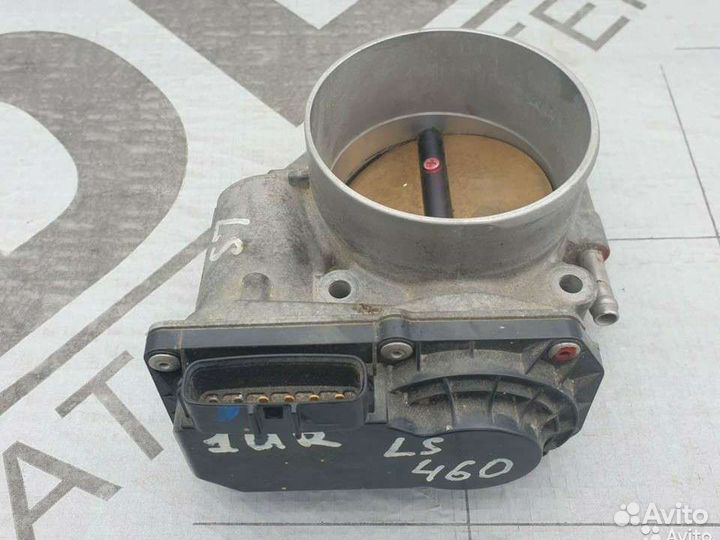 Дросельная заслонка тойота,лексус 4.6л