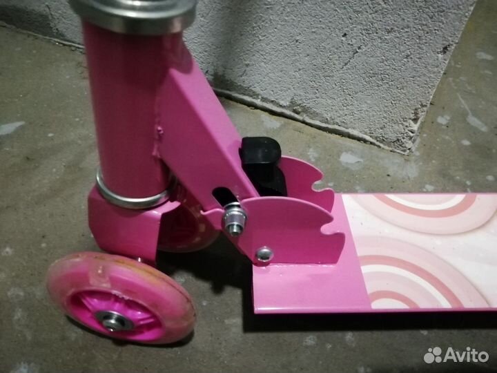 Самокат железный 4 колеса