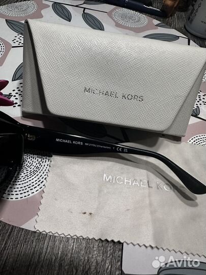 Солнцезащитные очки michael kors