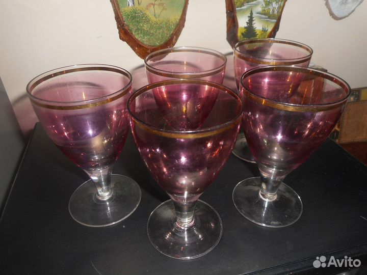 Бокалы из цветного стекла