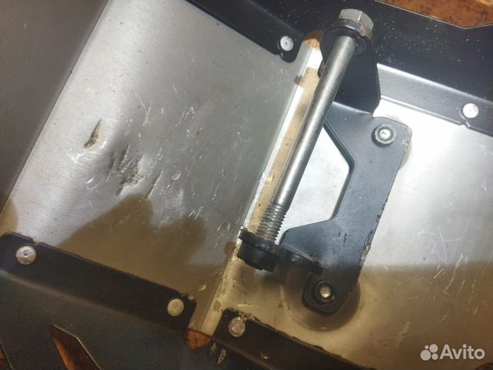 Защита двигателя Suzuki DL650 V-Strom