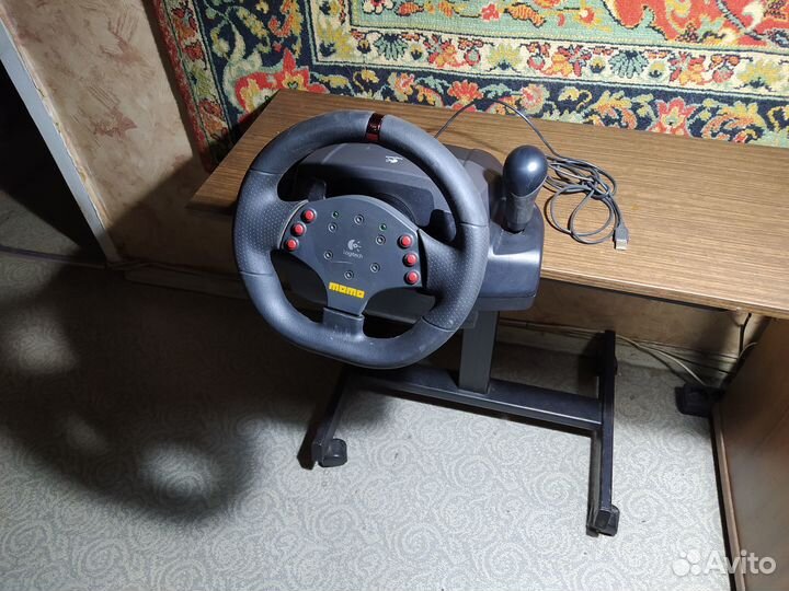 Logitech momo Racing Force Feedback Wheel