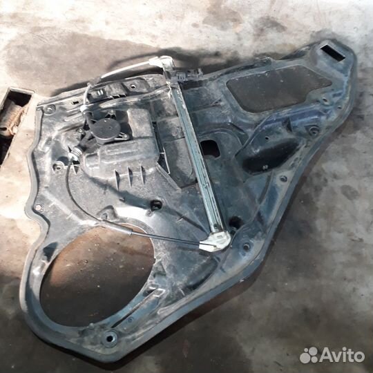 Стеклоподъемник задний левый Мазда 6 GG