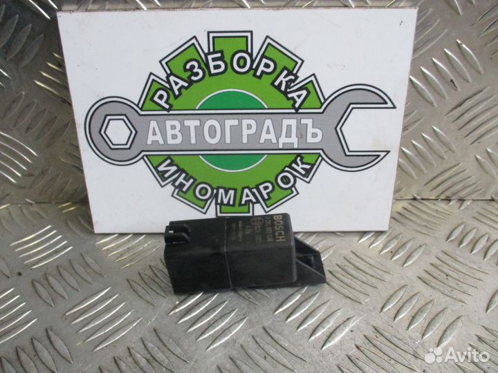 Реле свечей накала Volkswagen Crafter 2.0 2011г