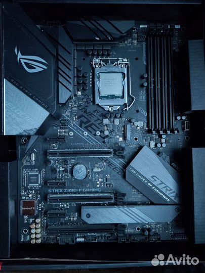 Asus rog strix z390-f