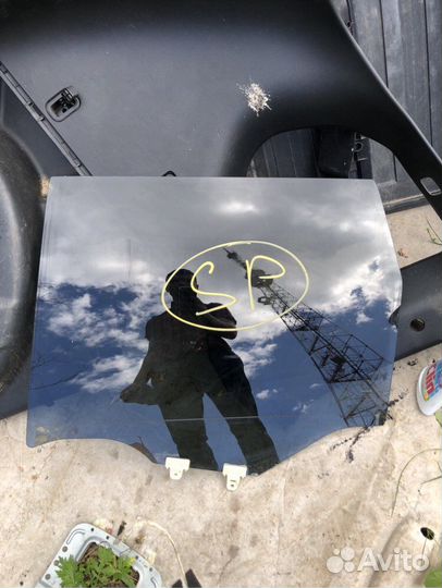 Стекло задней левой двери x trail t31