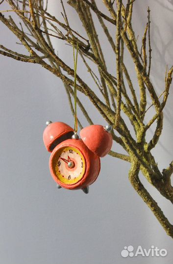 Елочная игрушка будильник ручная работа