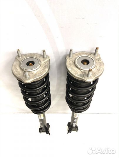 Амортизатор передний mercedes C205 W205 2018год