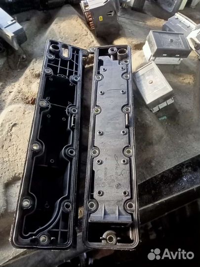 Клапанная крышка Peugeot 406