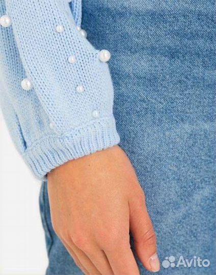 Голубой джемпер oversize С бусинами р.S