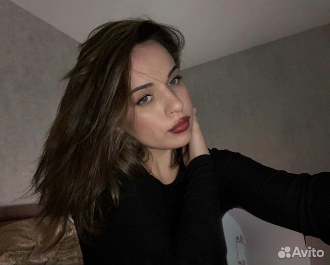 Администратор, художник, оформитель, хостес