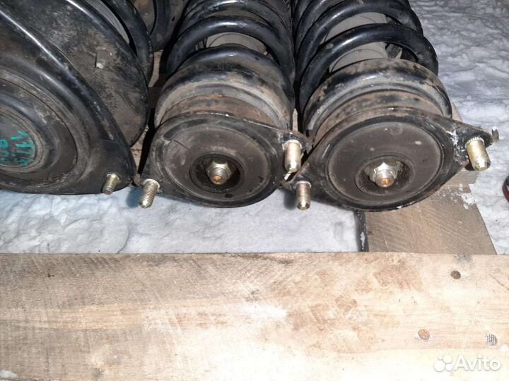 Стойки передние Subaru Outback B13 BP9