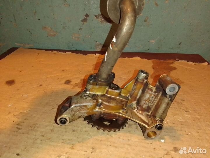 Маслонасос 1.6 AKL Skoda Octavia