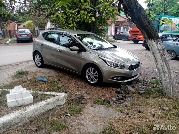 Kia Ceed 1.6 AT, 2013, 281 000 км