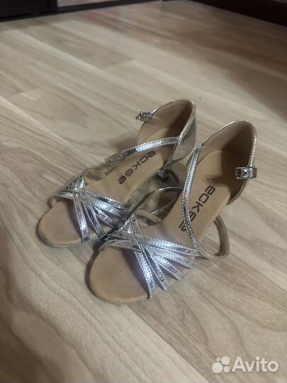 Туфли для бальных танцев латина