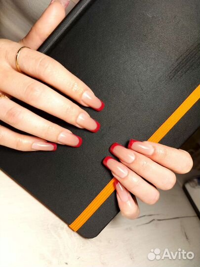 Нарашивание.Маникюр с покрытием.Педикюр