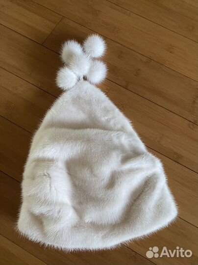 Шапка норковая белая