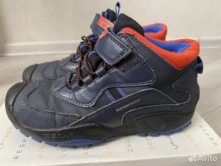 Кроссовки Geox