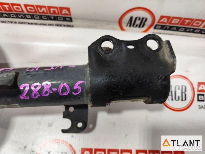 Стойка передняя правая toyota wish