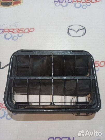 Решетка вентиляционная задняя Renault Kaptur 1.6