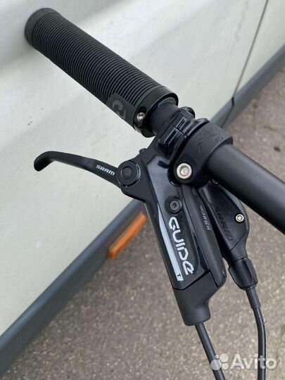 Карбоновый Focus Jam 8.8 Carbon 2022