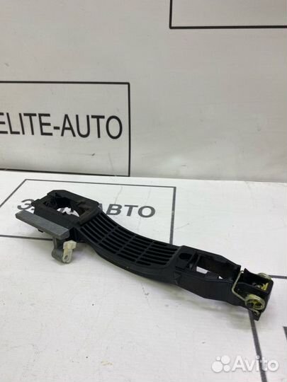 Ручка двери ответная часть задняя левая Mazda 6 GJ