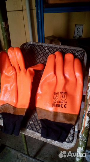 Перчатки защитные