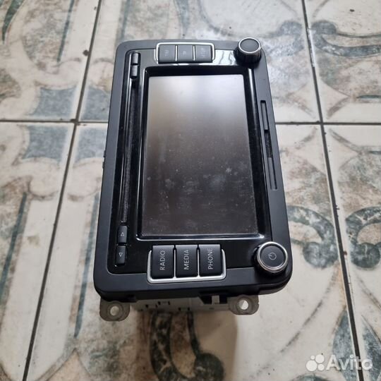 Магнитола Volkswagen Passat B7