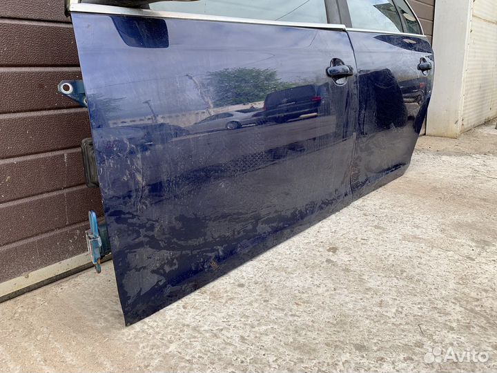 Volkswagen Jetta 5 - Левые боковые двери