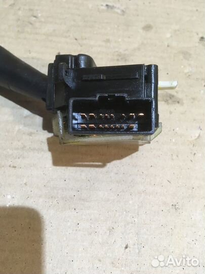 Переключатель подрулевой Kia Sorento 1 2.4