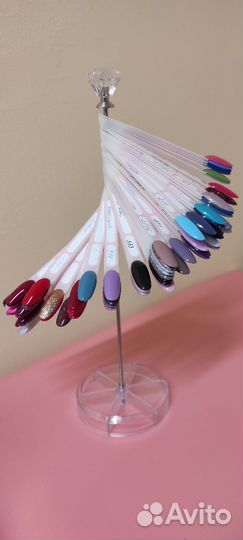 Стойка для веерной палитры