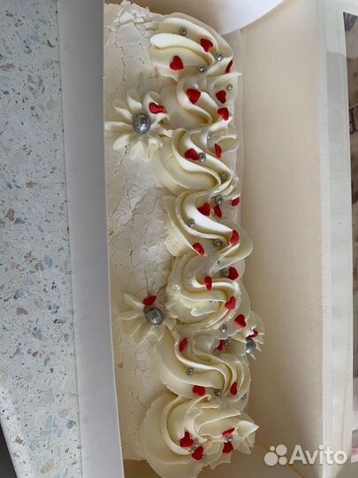 Меренговый рулет, бенто торты,медовые торты