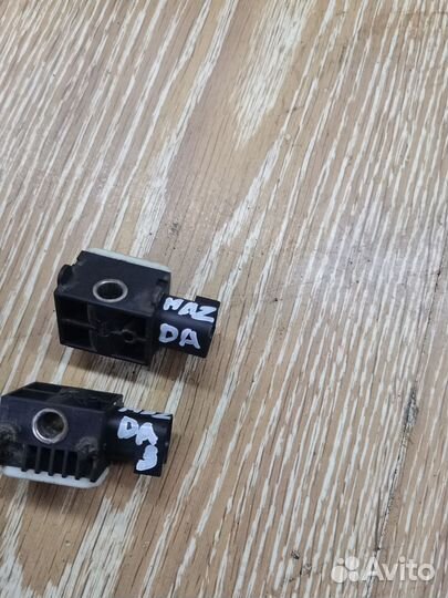 Mazda 3 bk 2.0 датчик удара