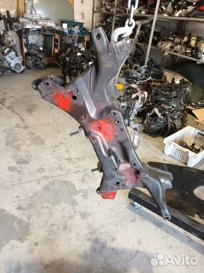 Подрамник lancer 9 Outlander 1