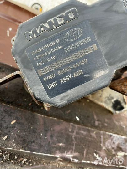 Блок abs Hyundai Starex 2.5 D4CB 2005 4wd