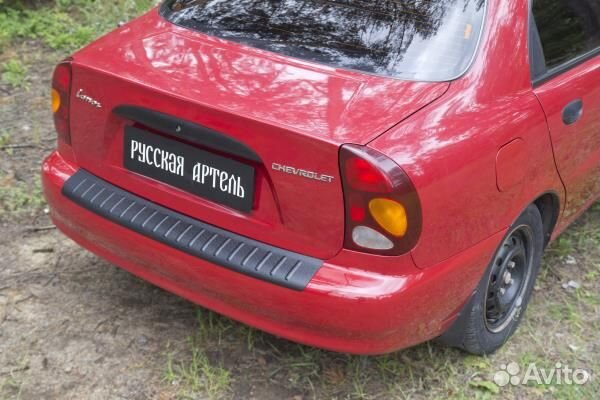 Накладка на задний бампер Chevrolet Lanos (2005