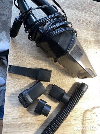 Автомобильный пылесос