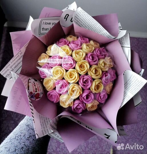 Букет из шоколадных роз к 1 сентября