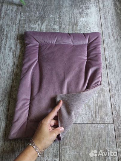 Лежанка для кошек и собак