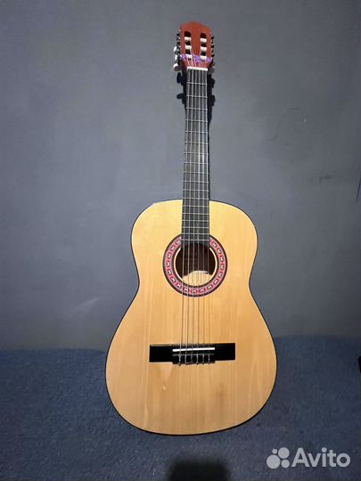 Акустическая гитара